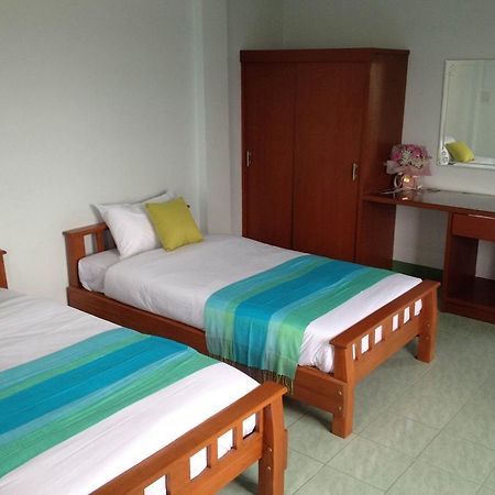 Baan Mitreejit Surat Thani Quarto foto